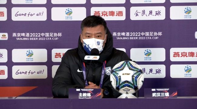 休息归来哈利伯顿开局连续飚进三分带队送出14-4的攻势重新取得领先；这之后火箭一直被动追分，不过步行者自己第四节三分手感回落给了火箭机会，火箭苦追并依靠范弗里特的抛投实现反超，不过最后时刻哈利伯顿打进致命三分为步行者夺回领先奠定胜局。